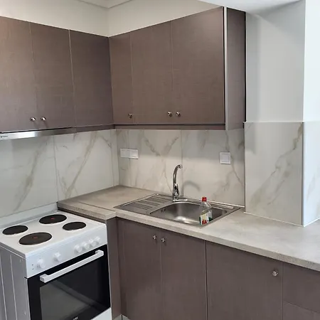 アパート City カヴァラ