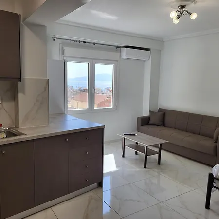 アパート City カヴァラ